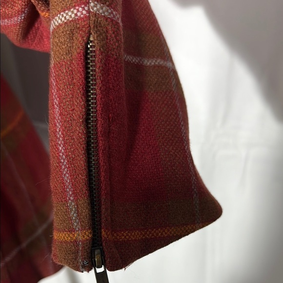 Carlisle Plaid Red Women's Jacket/Blazer 95% Wool 5% Cashmere. Size 10 - Picture 6 of 11